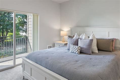 Luxury 1, 2 & 3 Bedroom Apartments in Vancouver, WA | Columbia View