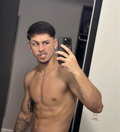 Nova Nudes De Alex Mendes Batendo Punheta At Gozar Gostoso Famosos Nus