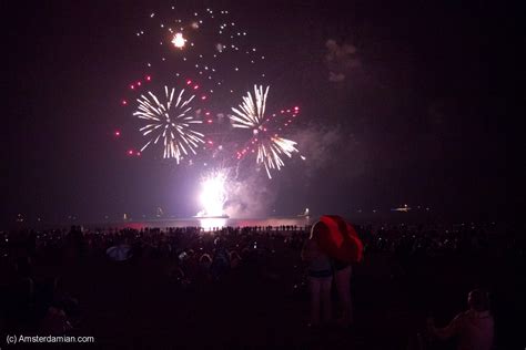 Scheveningen Fireworks Festival | Amsterdamian - Amsterdam Blog