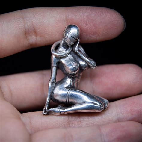 Cyber Nude Pendant Inspired By Hajime Art Erotic Women Beauty Robot Desk Decoration Figure