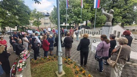 Obilje En Dan Poginulih Zarobljenih I Nestalih Prnjavor Maj Foto