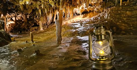 La Grotte Du Grand Roc Visites Nocturnes à La Lampe Tempête Guide Du Périgord