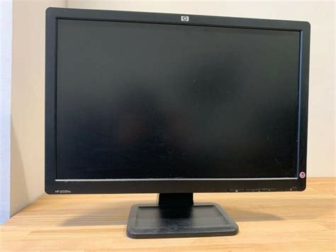 HP LE2201w 22 Inch Widescreen LCD Gaming Monitor In Glastonbury