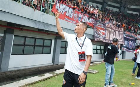 Perpisahan Ismed Sofyan Dengan Persija Thomas Doll Dia Layak Disebut