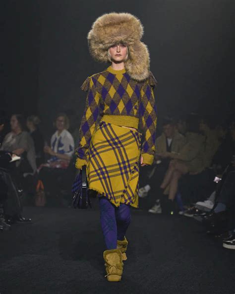 London Fashion Week Burberry Fall 2023 Collection Tom Lorenzo