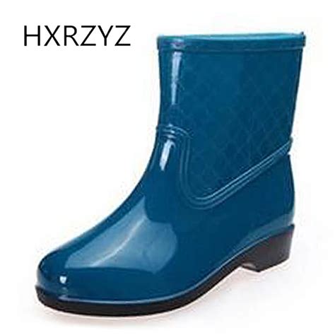 Hxrzyz Women Rubber Boots Autumn Classic Ankle Rain Boots Female Fashion Comfortable Non Slip