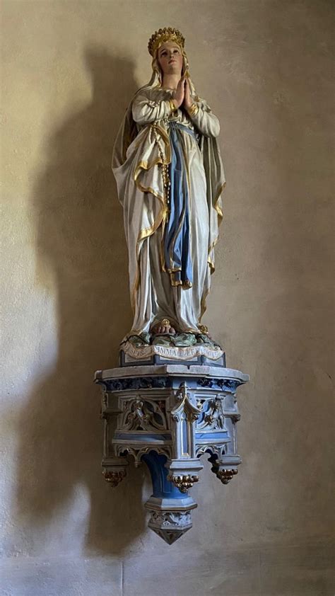 Pin By Julia Forster On Crown Of Roses Blessed Mother Statue Blessed