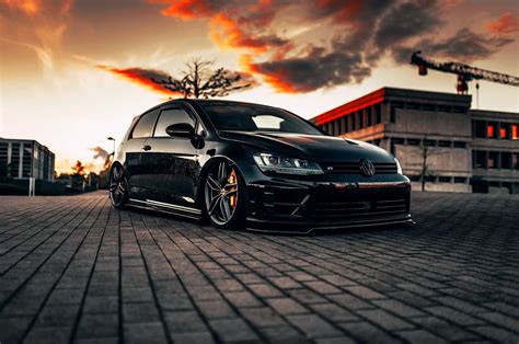 Volkswagen Golf R Wallpaper