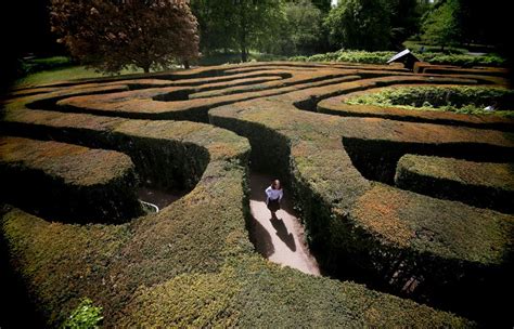 Lose Yourself In The Worlds Most Impressive Labyrinths And Mazes Cnn