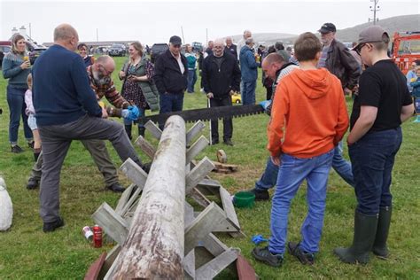 Sawing The Log Contest At The Unst Show Mike Pennington Cc By Sa