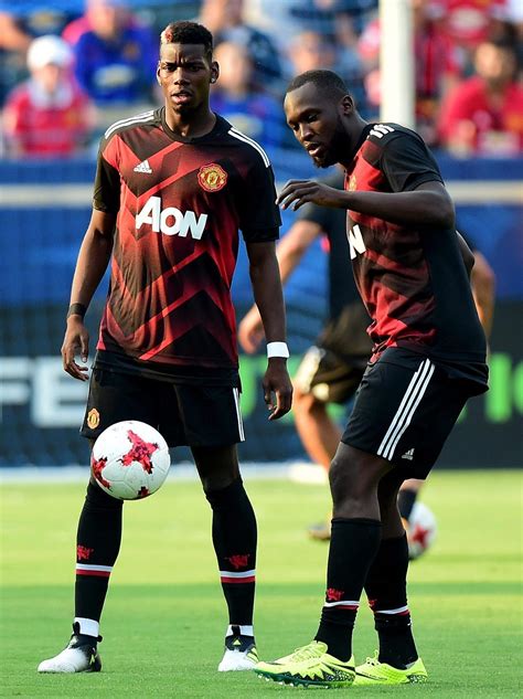 Romelu Lukaku Says Paul Pogba Drove Him Past Old Trafford Many Times To