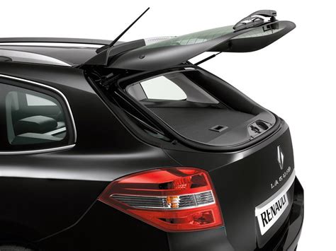 Фото Renault Laguna (2008 - 2010) поколение III - фотография 10