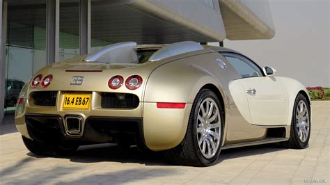 Bugatti Veyron Grand Sport Gold-Colored - Rear | Caricos