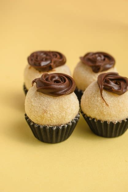 Brigadeiro Gourmet Doce Típico Brasileiro Foto Premium