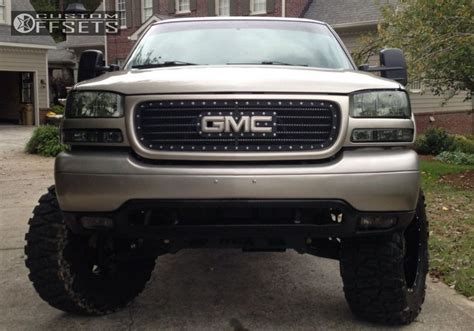 Wheel Offset 2001 Gmc Sierra 1500 Aggressive 1 Outside Fender Suspension Lift 6 Custom Rims