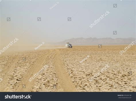 Afar Triangle Ethiopia Jan 11 2014 Stock Photo 676204138 | Shutterstock