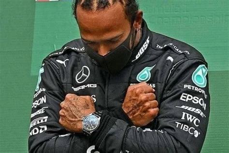 Lewis Hamilton scrie istorie în Formula 1 Pilotul a adunat 100 de