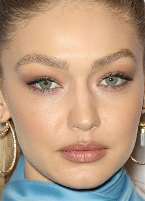 No Title Gigi Hadid Makeup Gigi Hadid Eyes Gigi Hadid Eyebrows