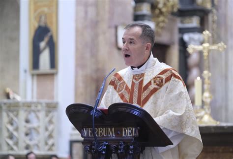 Monse Or Enrique Benavent Arzobispo De Valencia Una Iglesia En La