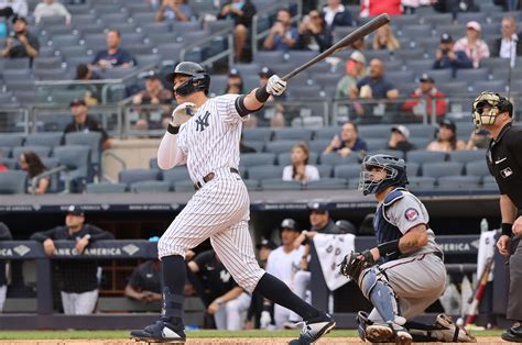 Yankees' Aaron Judge doubles down on real home run record