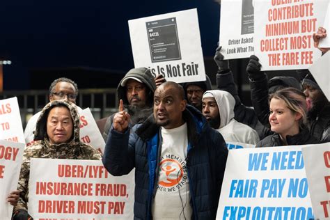 Twin Cities Uber And Lyft Drivers Hold One Day Strike To Protest Pay