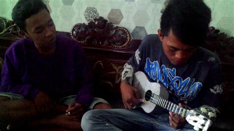 Bermain Gitar Lagu Kangen Band Ijab Kabul Versi Kentrung Ter Gokil