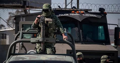 Sinaloa Cartel deploy 'child soldiers' as they prepare for war over El ...