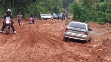 Moradores De Bairro De Ara Ariguama Ficam Ilhados Ap S Chuva Forte