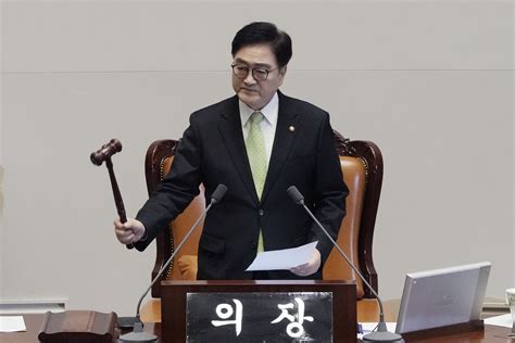 Choi Sang Mok Becomes South Koreas Second Acting President In Weeks