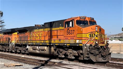 Bnsf 5637 Ac44 Leads S Amasco Chicago Ave Youtube