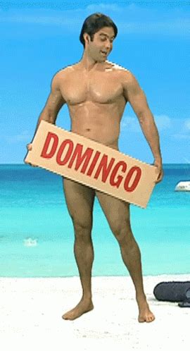 Hunk Naked Hunk Naked Beach Descubre Comparte Gifs The Best