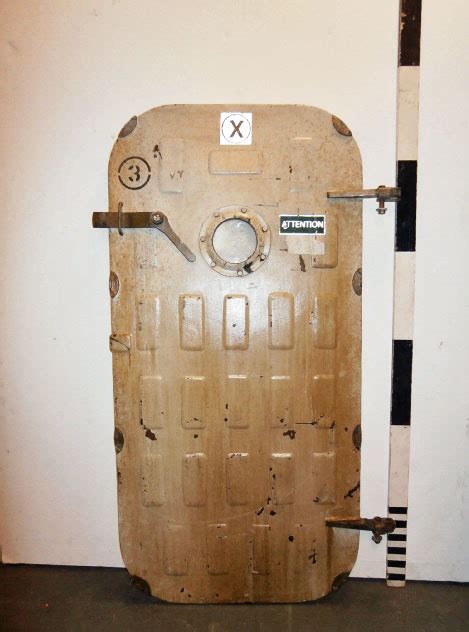 1301006 Grey Heavy Submarine Door 173cm X 88 Stockyard Prop And