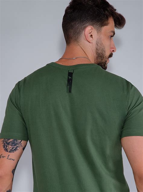 Camiseta Básica Gola V Atacado Masculina Revanche Luis Fernando Militar