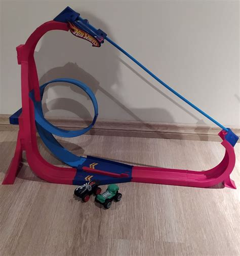 Hot Wheels Rev Ups Skyhigh Speedway Brinquedo Mattel Usado Enjoei