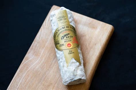 Fromage de chèvre Sainte Maure de Touraine AOP 250g Les 3 Paniers