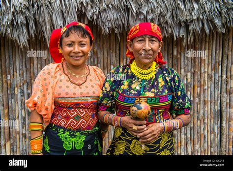 Portrait Of Two Kuna Yala Women Achutupu San Blas Islands Kuna Yala