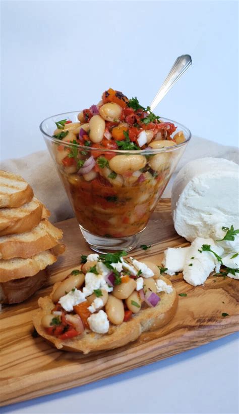 Easy 10 Minute Roasted Pepper And Cannellini Bruschetta