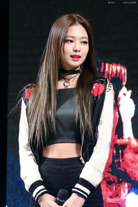 Jennie Kim - Black Pink (Jennie) | Wanita, Mode wanita, Gaya model pakaian