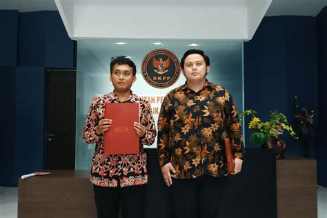 Koalisi Masyarakat Sipil Laporkan Idham Holik Dan Anggota Kpud Ke Dkpp