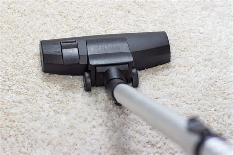 How to Clean a Carpet With and Without a Machine | Carpet Cleaning Tips