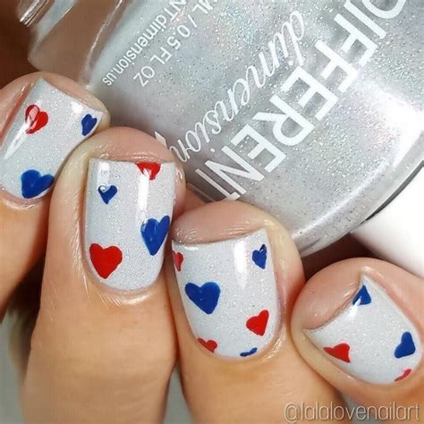 30 Fun Easy Nail Designs To Celebrate Labor Day Patriotic Nails Design Holiday Nails Simple