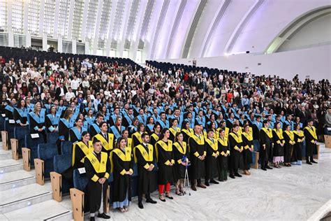 Ceremonia De Graduaci N Facultad Padre Oss