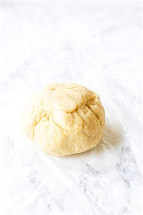 How To Make Gluten-Free Empanada Dough - The Tortilla Channel