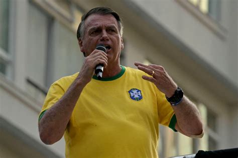 Bolsonaro Diz Que Senado Precisa P R Freio Em Moraes Em Ato Contra Stf