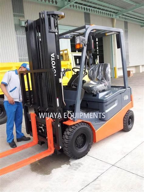 Forklift Toyota 8FBN30 3 Ton Electric Forklift Klik Forklift