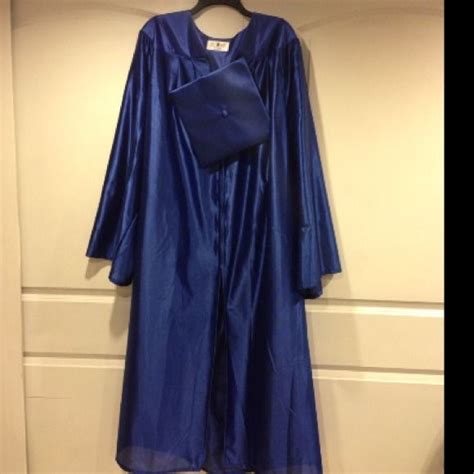 Graduation Cap And Gown Royal Blue 🎓 Graduation Cap And Gown Cap