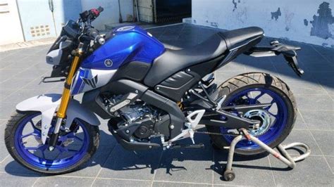 Hadir Dengan Pilihan Warna Baru Sport Naked Bike Yamaha MT 15 Tampil