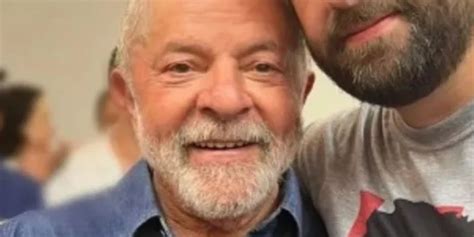 Filho gato de Lula é um homão de tirar o fôlego