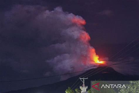 Status Gunung Lewotobi Laki Laki Naik Ke Level Awas Antara News