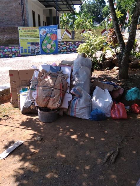 Bank Sampah RW 01 Melati Bank Sampah Gedawang Asri